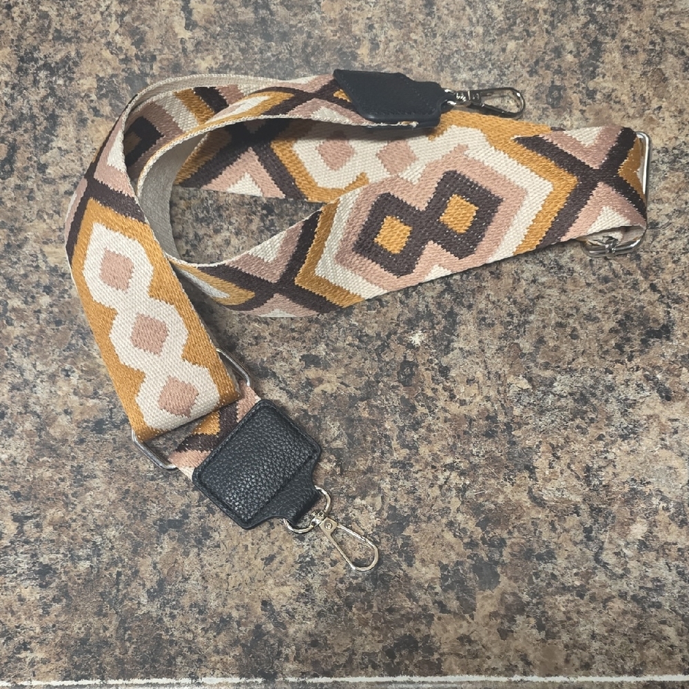 Geometric Patterned Strap